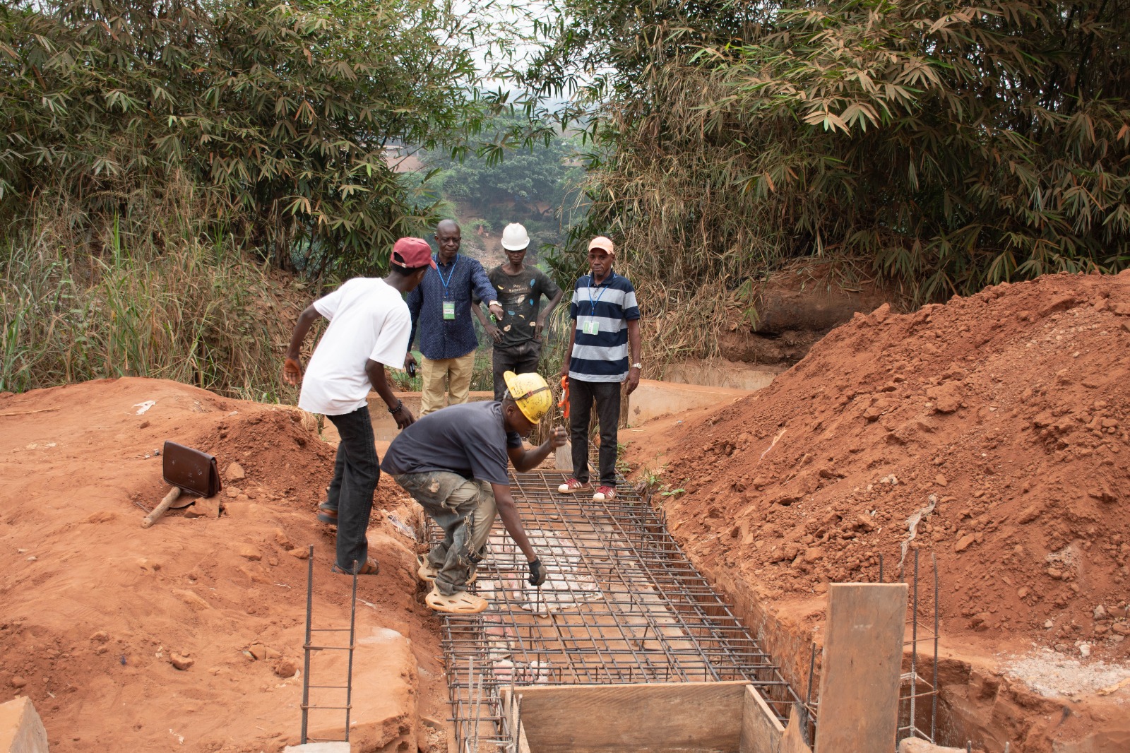 Travaux de réhabilitation et d’assainissement de la route principale de Kikoti
